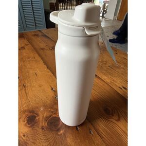 Zak Designs 24oz Stainless Steel Manual Chug Water Bottle Cream